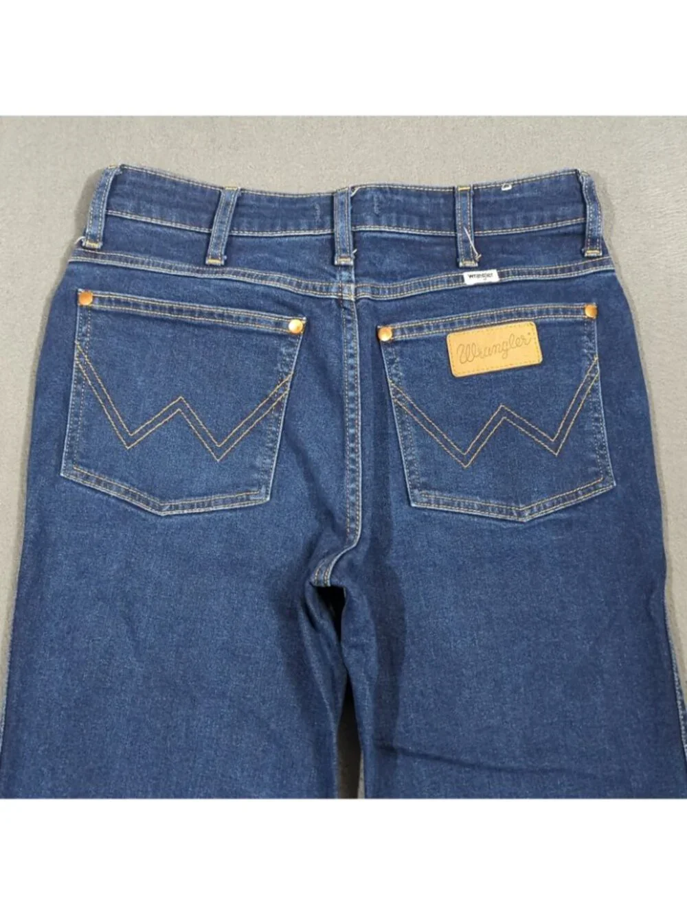 Wrangler Jeans Women's 27x30 Blue Wanderer High Rise Flare 622 - Picture 3 of 13